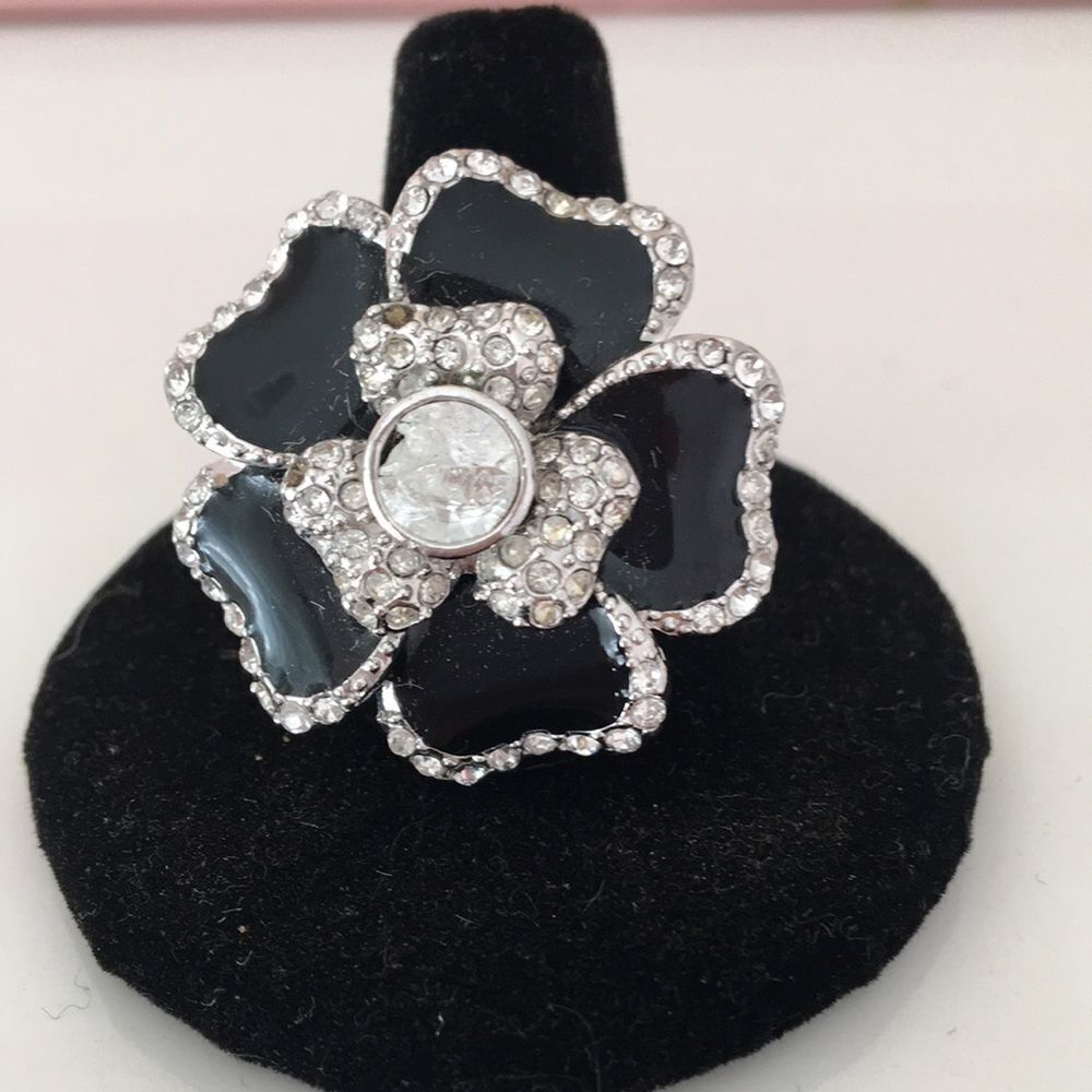 Lia Sophia Flower Ring (Size 6.5)